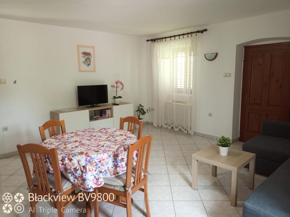 Apartments Vodaric Loznati Cres Buitenkant foto