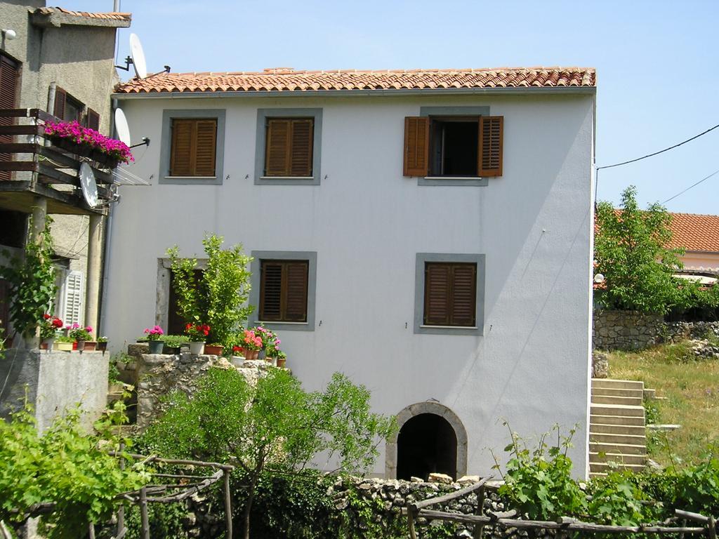 Apartments Vodaric Loznati Cres Buitenkant foto